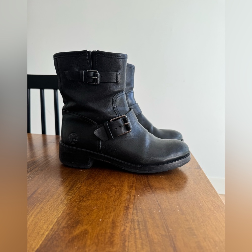 Tory Burch Short Black Leather Buckle Boots Size 7 Zipper Luxury Moto Designer - Picture 8 of 12
